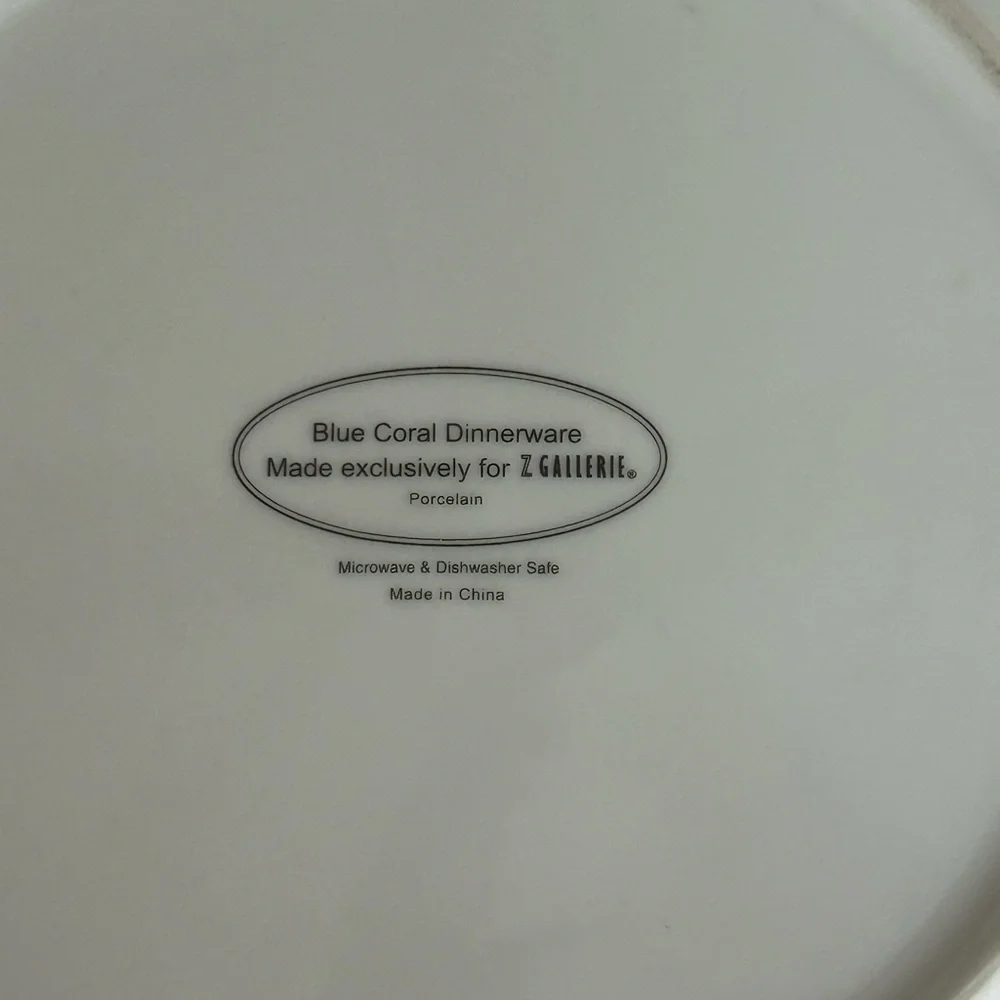 Z Gallerie Blue Coral Porcelain Dinner Plate 10 1/2”. Retired EUC Hard To Find.